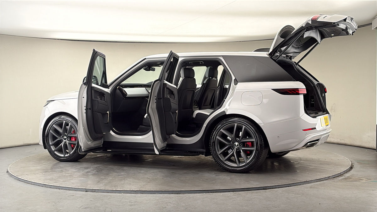 More views of Land Rover Range Rover Sport