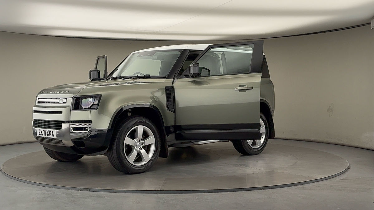 Land Rover Defender 90 Image 22