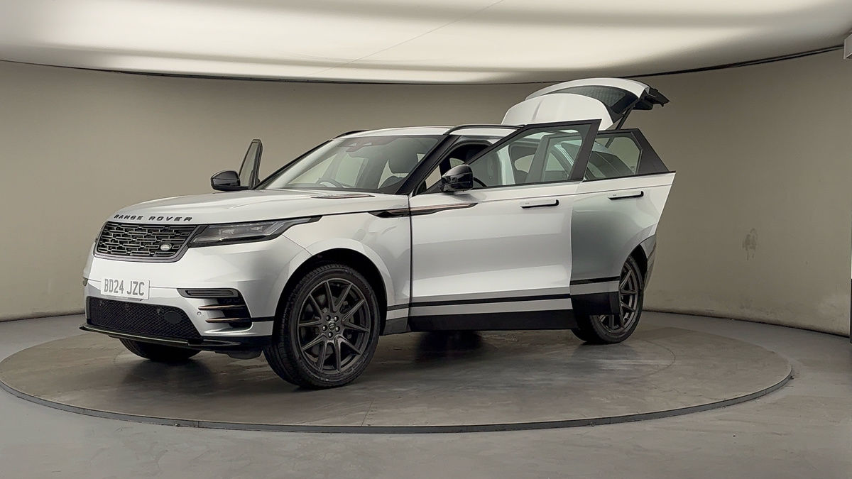 More views of Land Rover Range Rover Velar