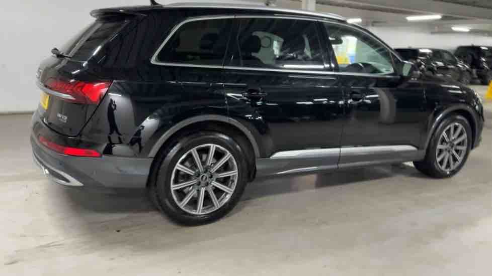More views of Audi Q7