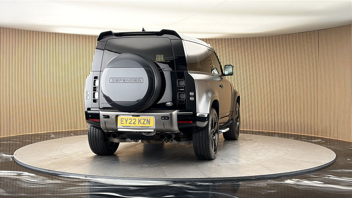 More views of Land Rover Defender 90