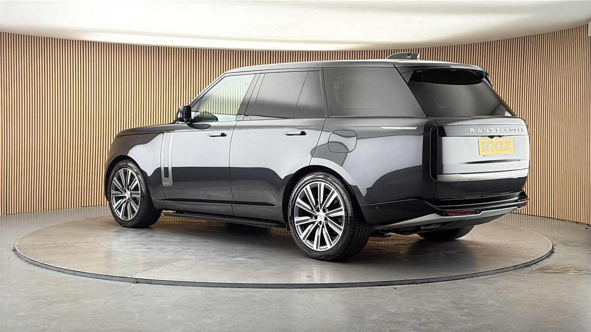 More views of Land Rover Range Rover