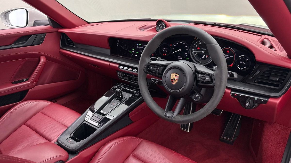 Porsche 911 Image 5