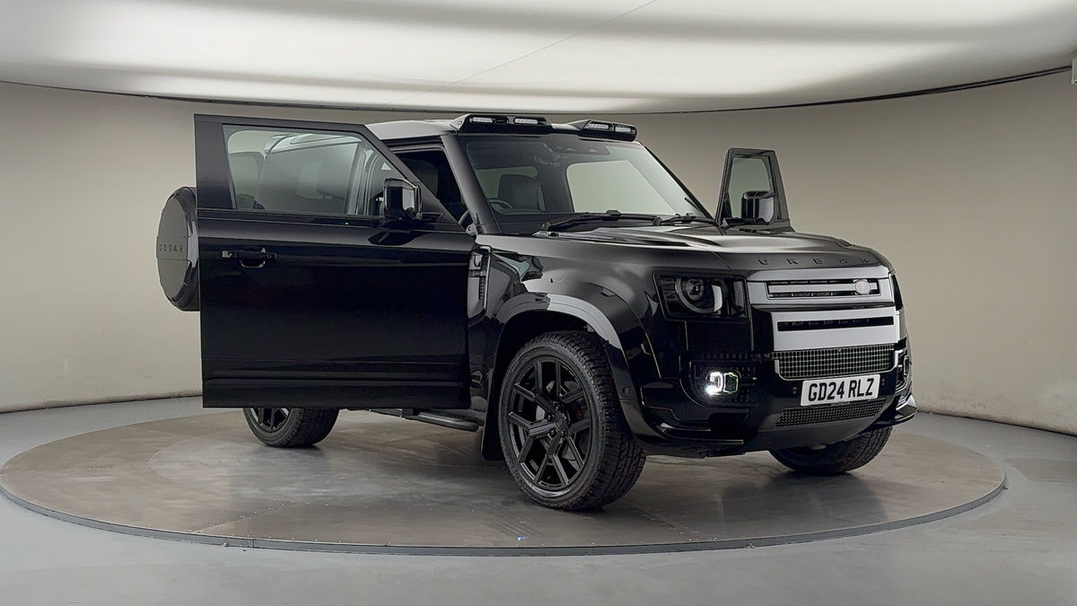 More views of Land Rover Defender 90