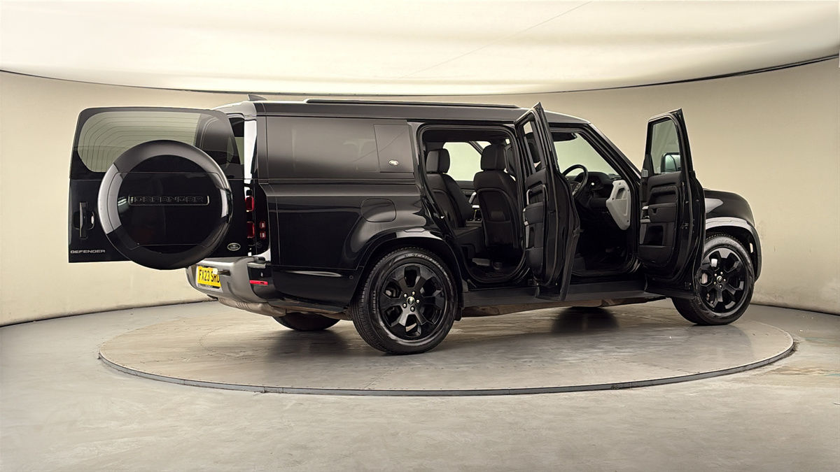 More views of Land Rover Defender 130