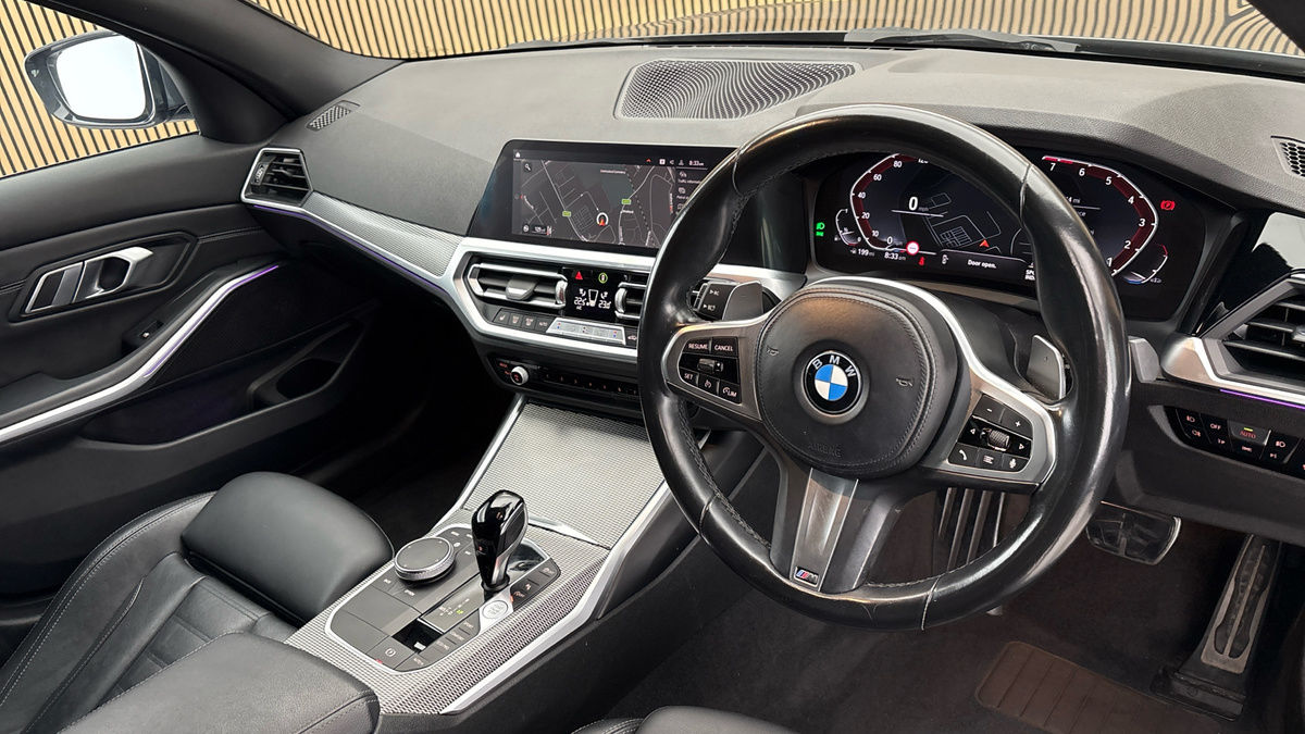 BMW 3 Series Image 5