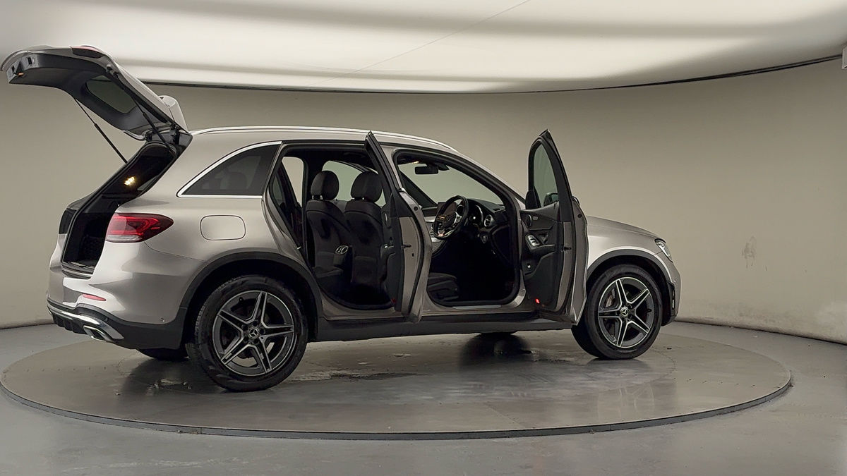 More views of Mercedes-Benz GLC