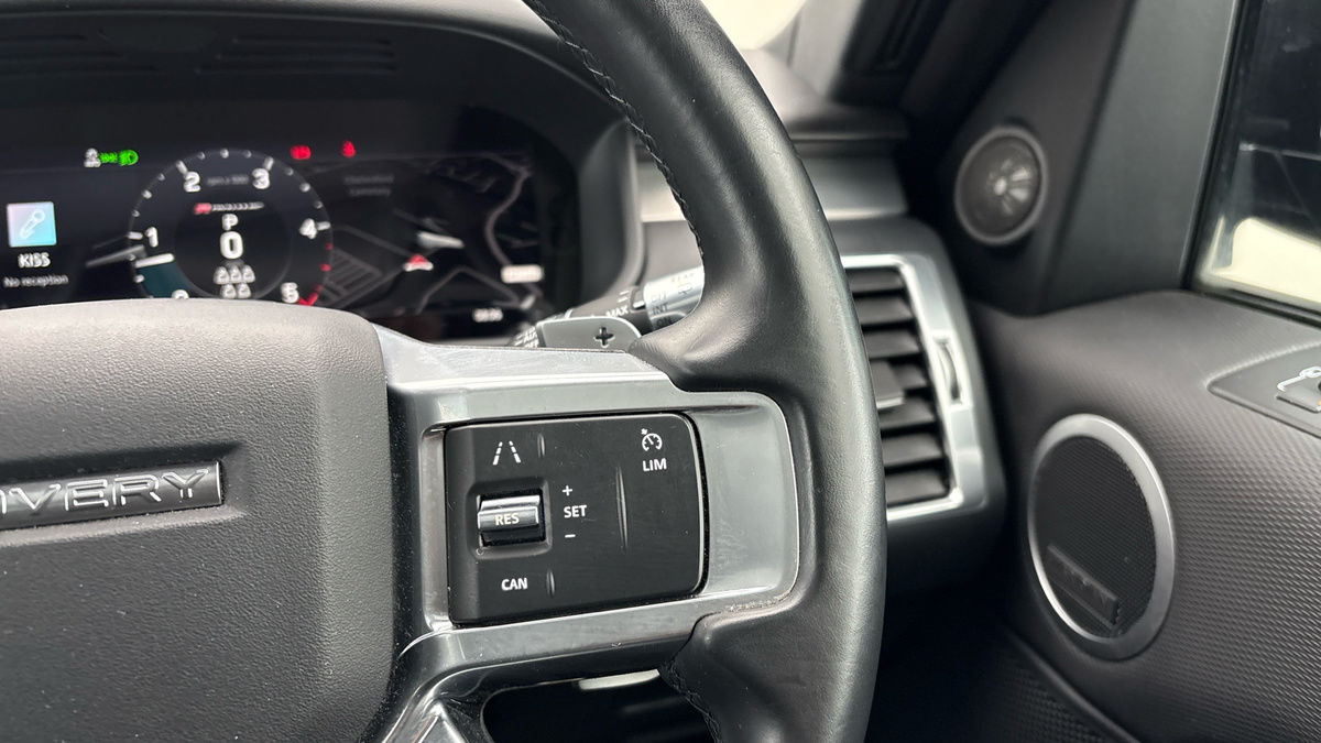 Land Rover Discovery Image 14