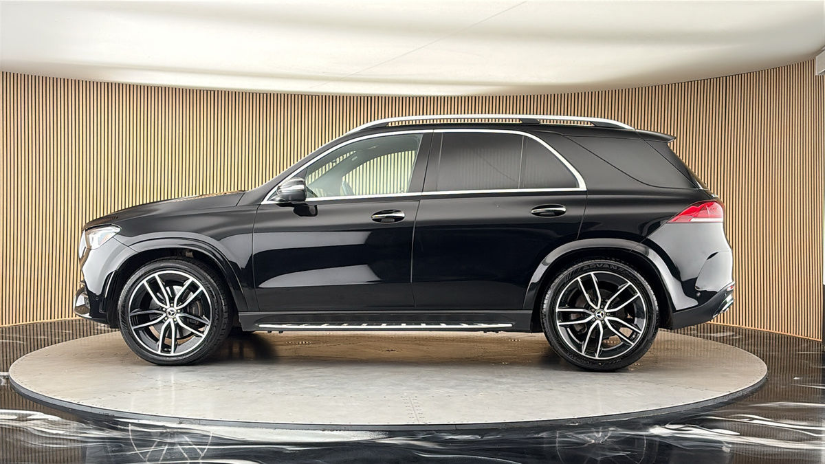 More views of Mercedes-Benz GLE
