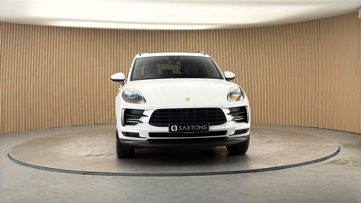 More views of Porsche Macan
