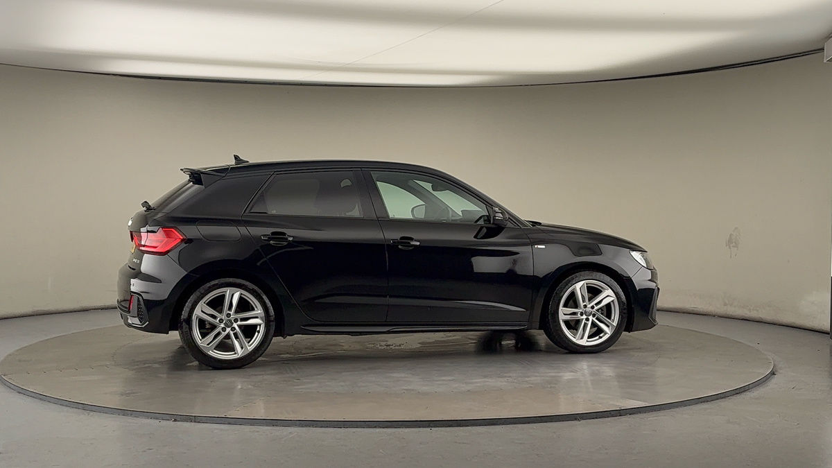 More views of Audi A1