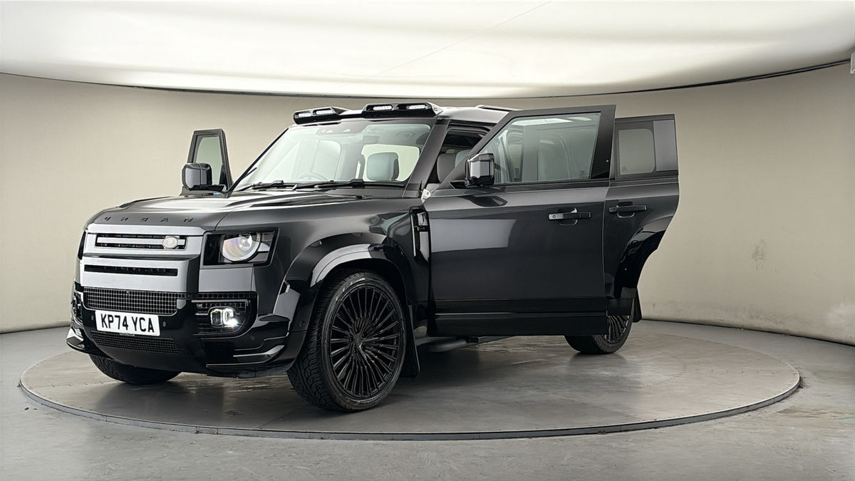 More views of Land Rover Defender 110