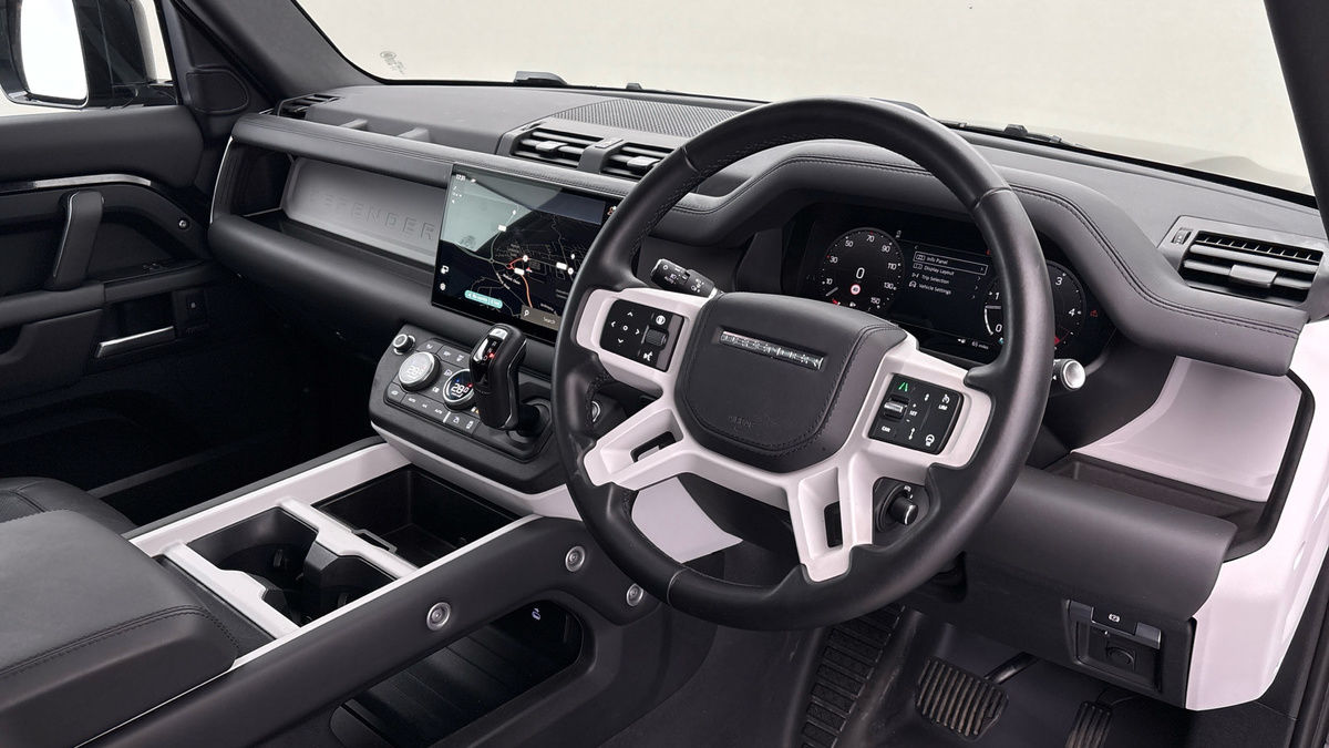 Land Rover Defender 110 Urban Image 10