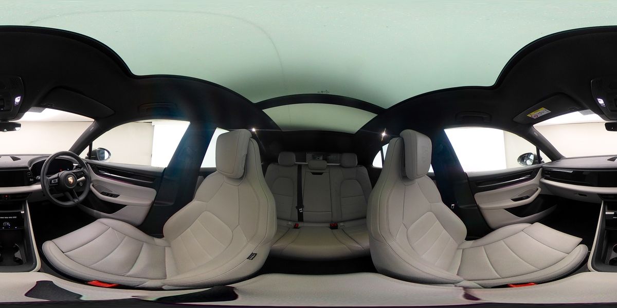 More views of Porsche Macan