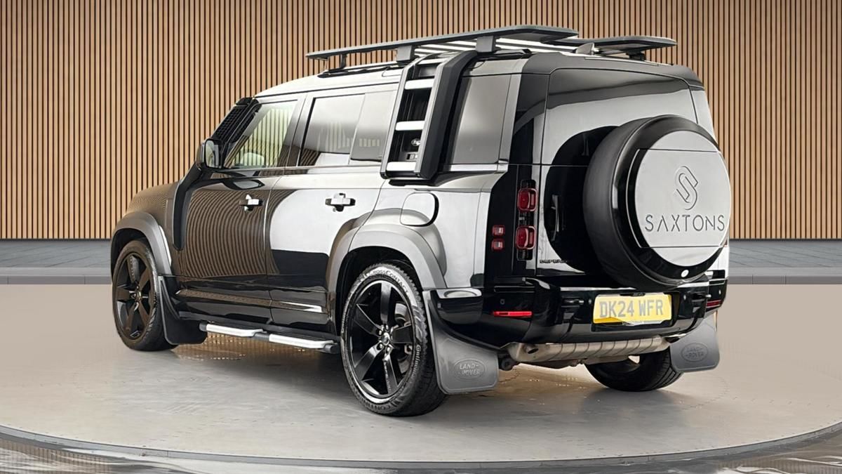 Land Rover Defender 110 Image 2