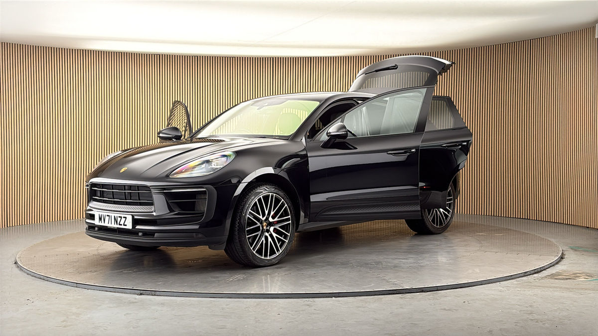 Porsche Macan Image 22