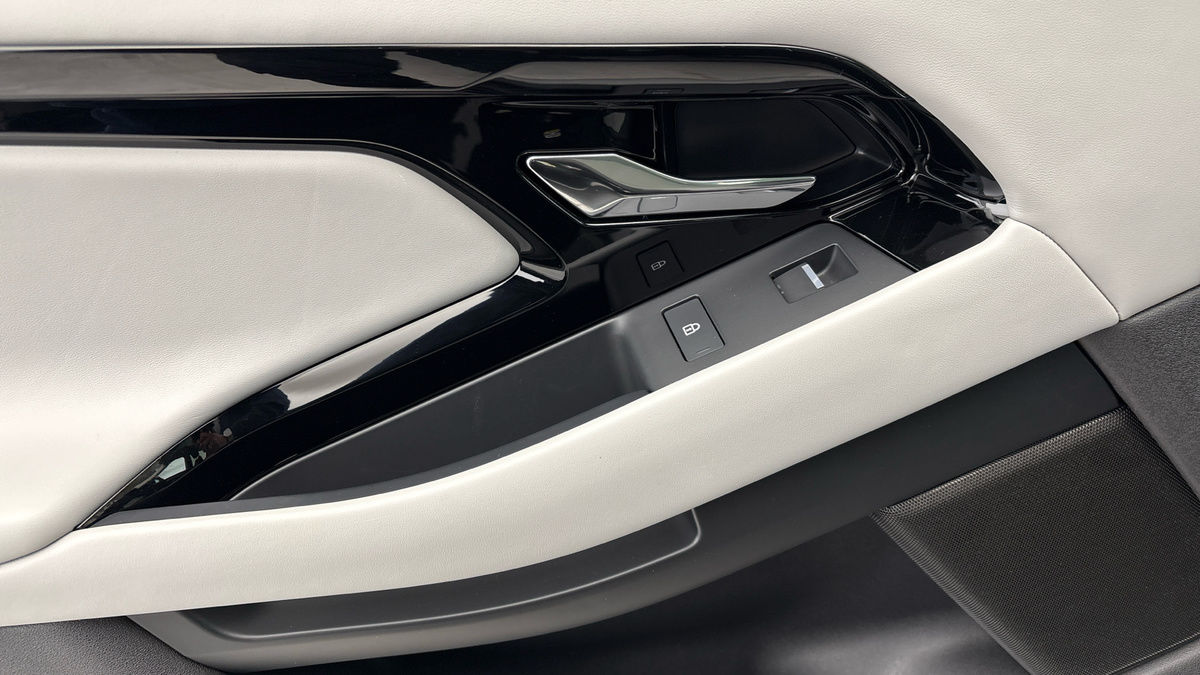 Land Rover Range Rover Evoque Image 19