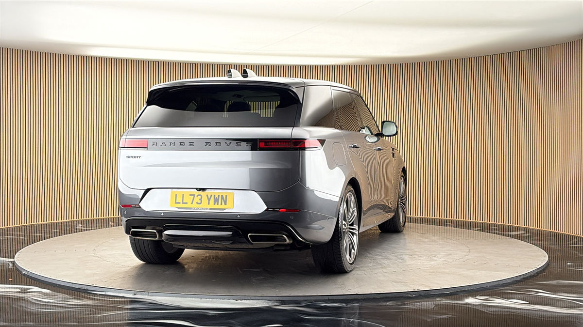 More views of Land Rover Range Rover Sport