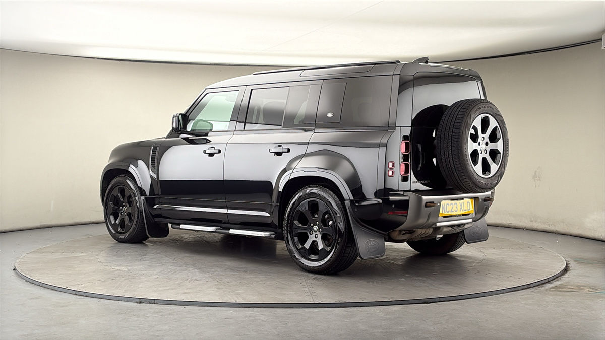 More views of Land Rover Defender 110