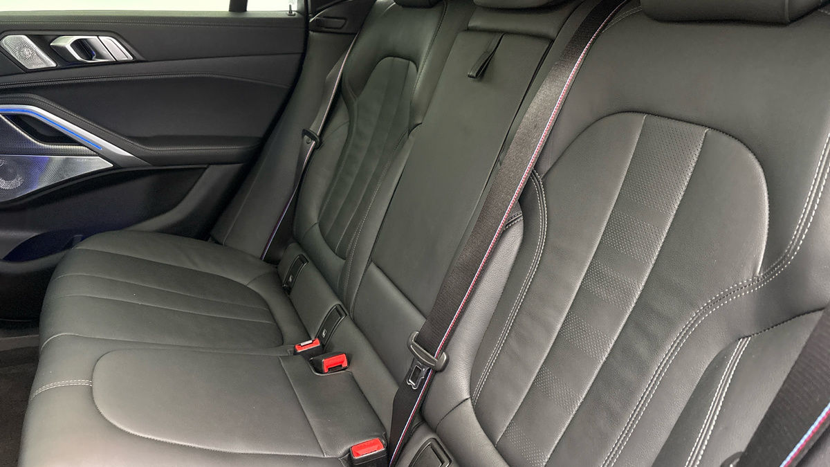 BMW X6 Image 8
