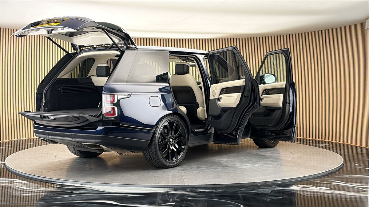 More views of Land Rover Range Rover
