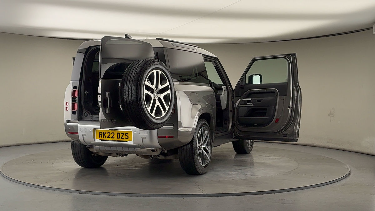 More views of Land Rover Defender 90