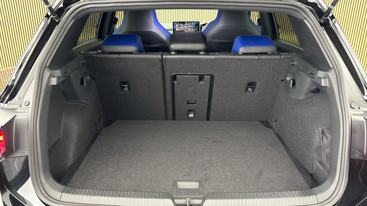 Volkswagen Golf Image 11