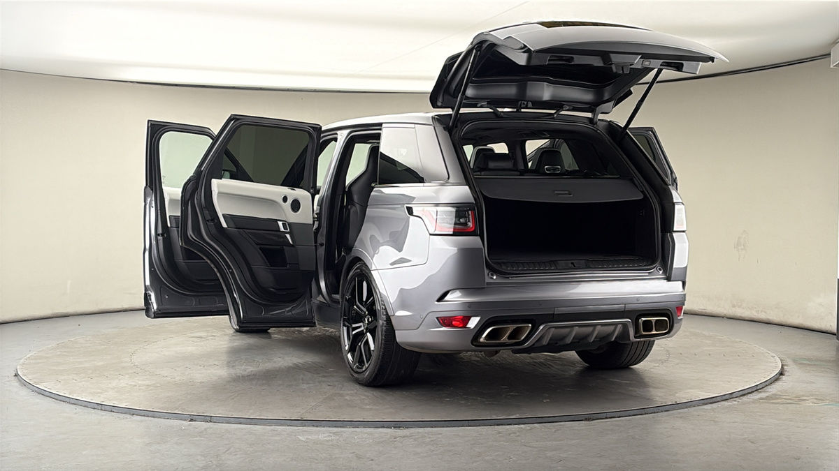 More views of Land Rover Range Rover Sport