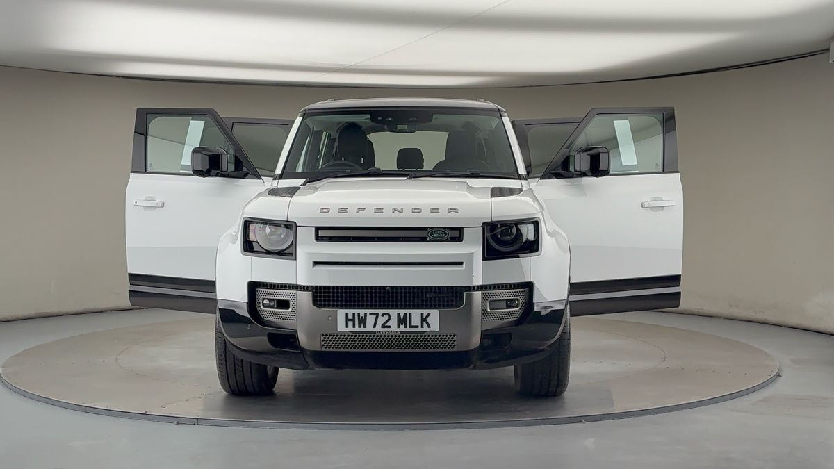 More views of Land Rover Defender 110