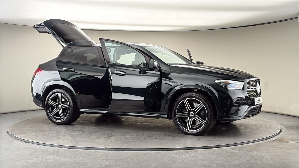 More views of Mercedes-Benz GLE