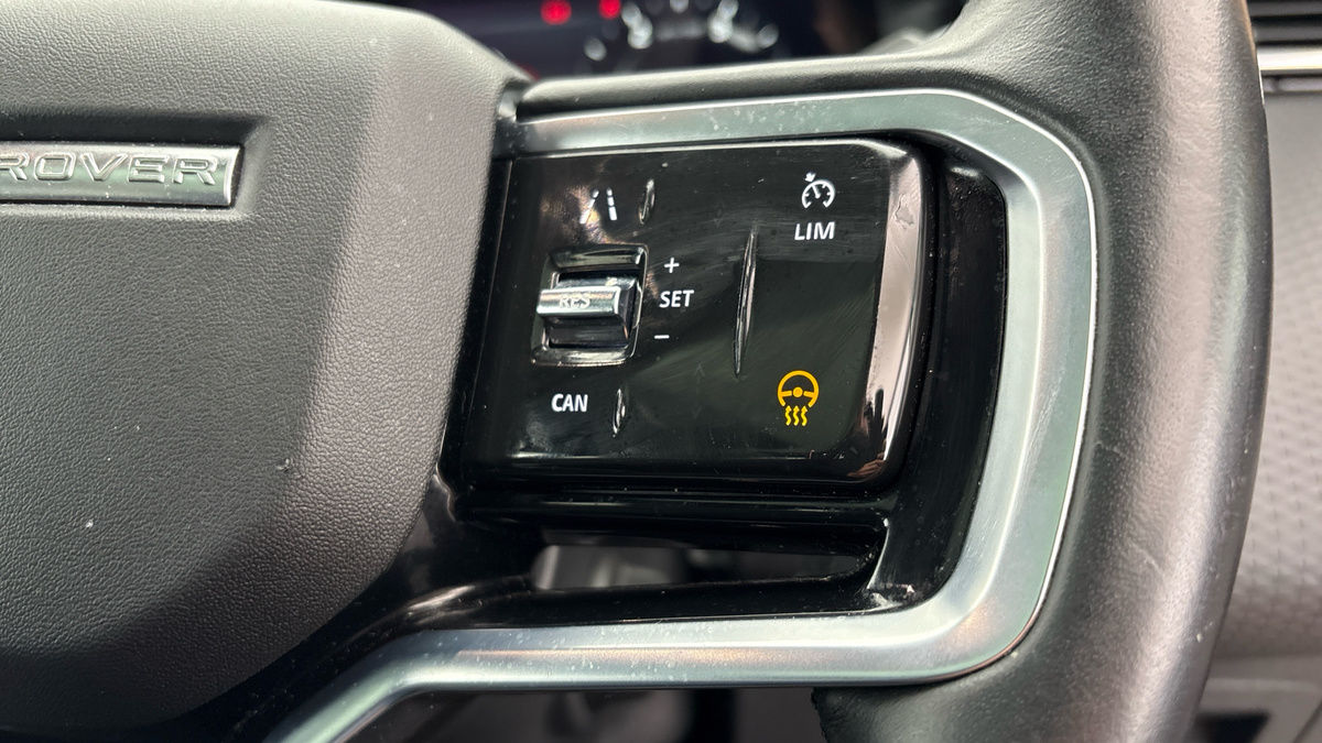 Land Rover Range Rover Velar Image 26