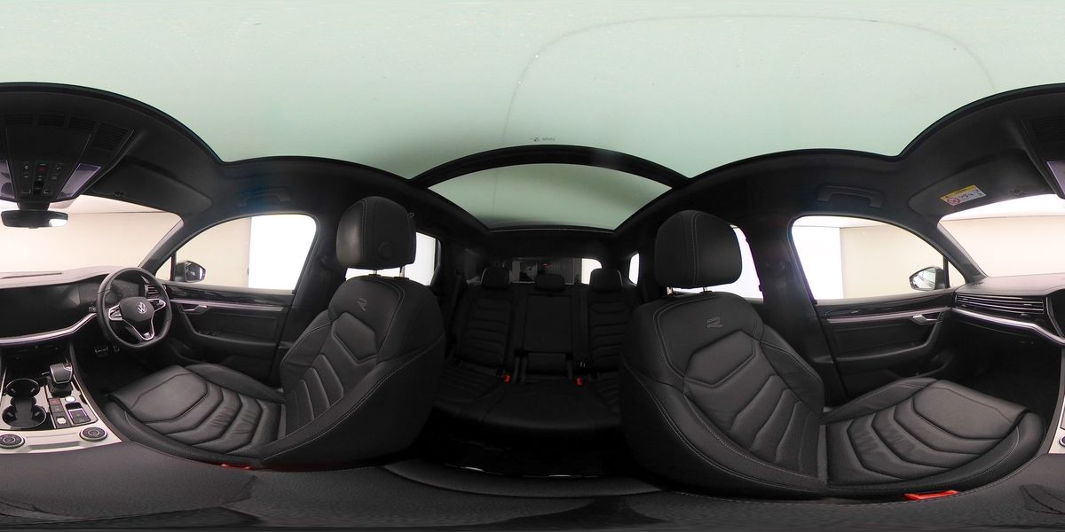 More views of Volkswagen Touareg