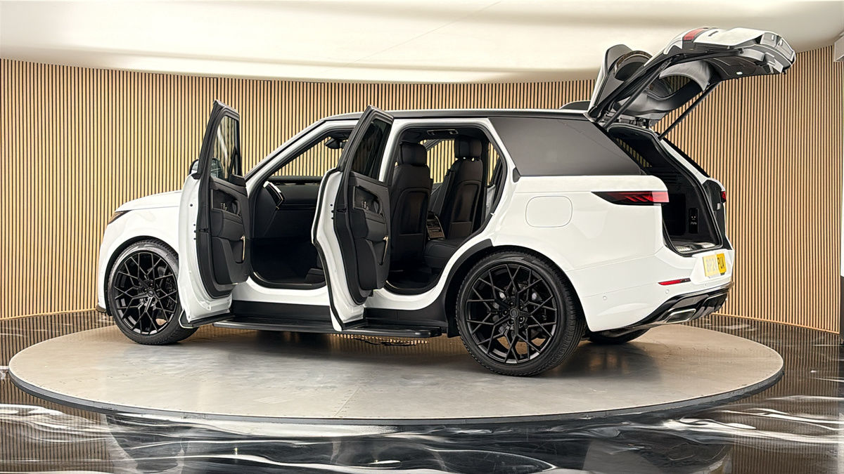 More views of Land Rover Range Rover Sport