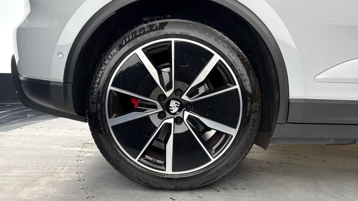 Porsche Macan Image 10