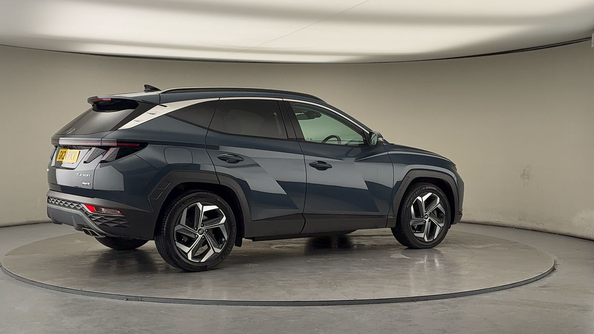 More views of Hyundai TUCSONix35