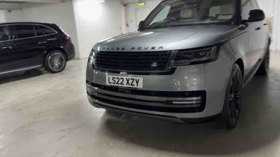 More views of Land Rover Range Rover