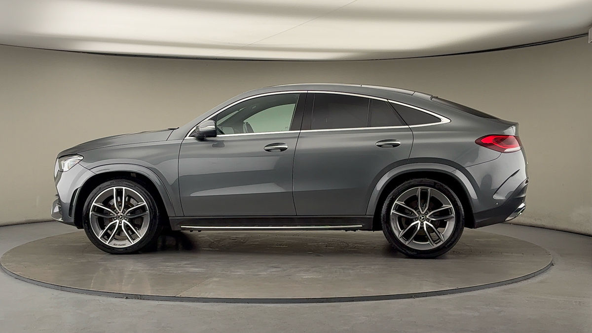 More views of Mercedes-Benz GLE