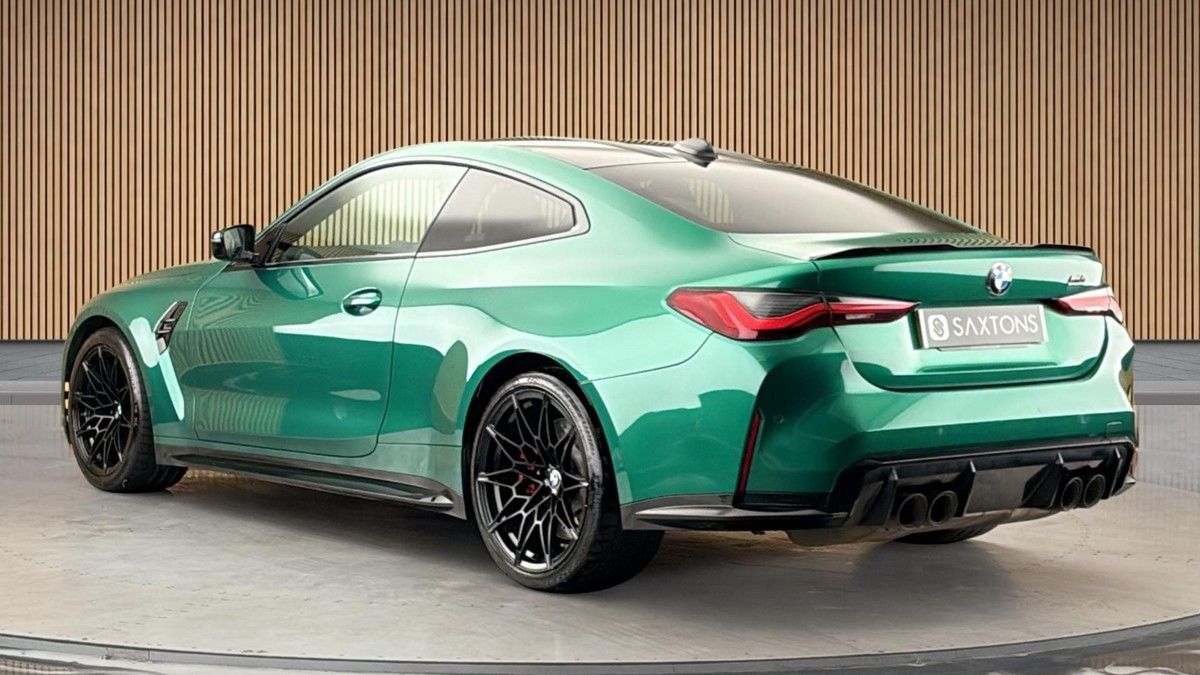 BMW M4 Image 2