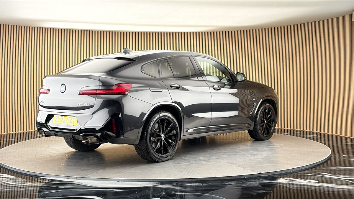 BMW X4 Image 21