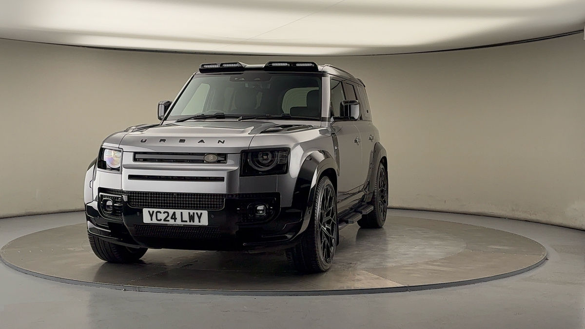 More views of Land Rover Defender 110