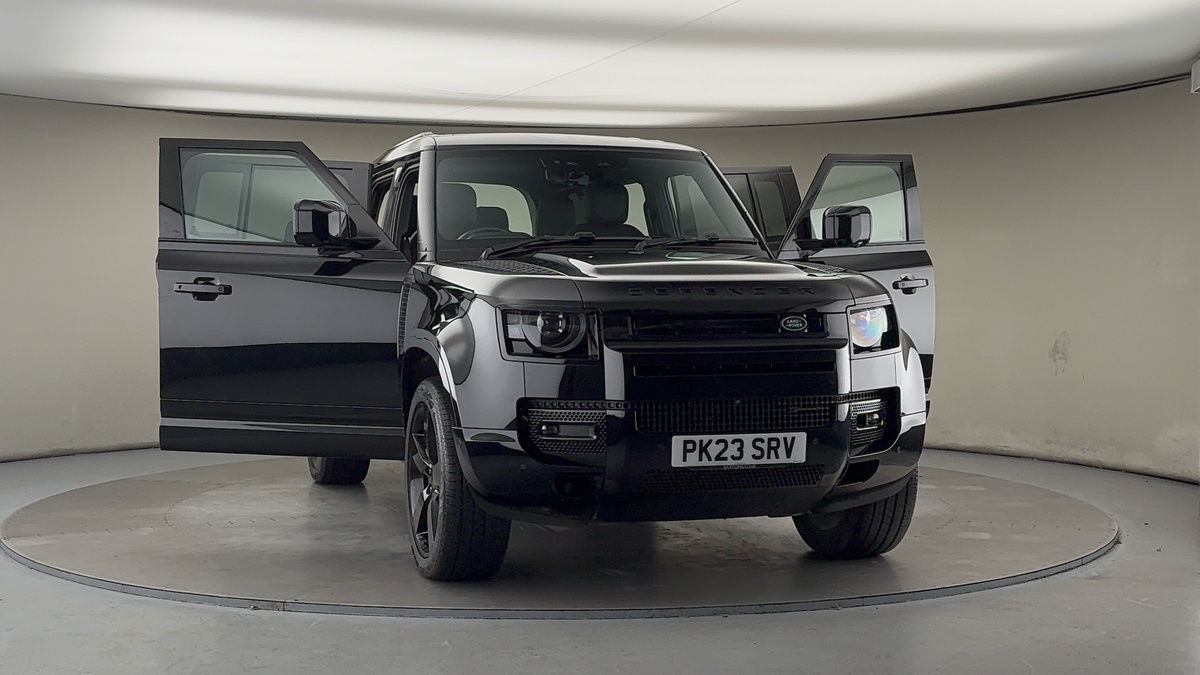 More views of Land Rover Defender 110