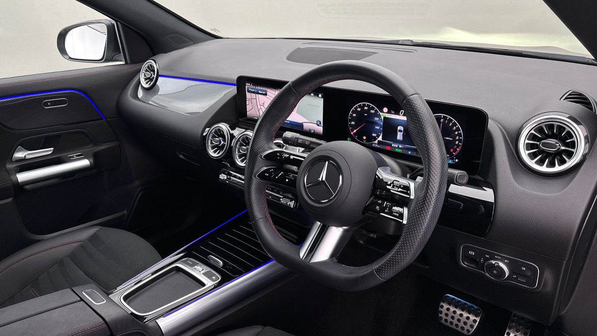 Mercedes-Benz GLA Image 5