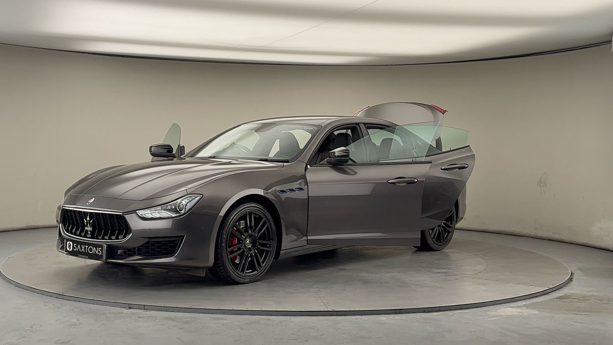 More views of Maserati Ghibli