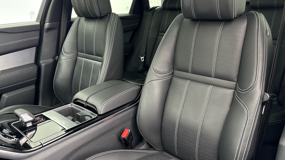Land Rover Range Rover Velar Image 7