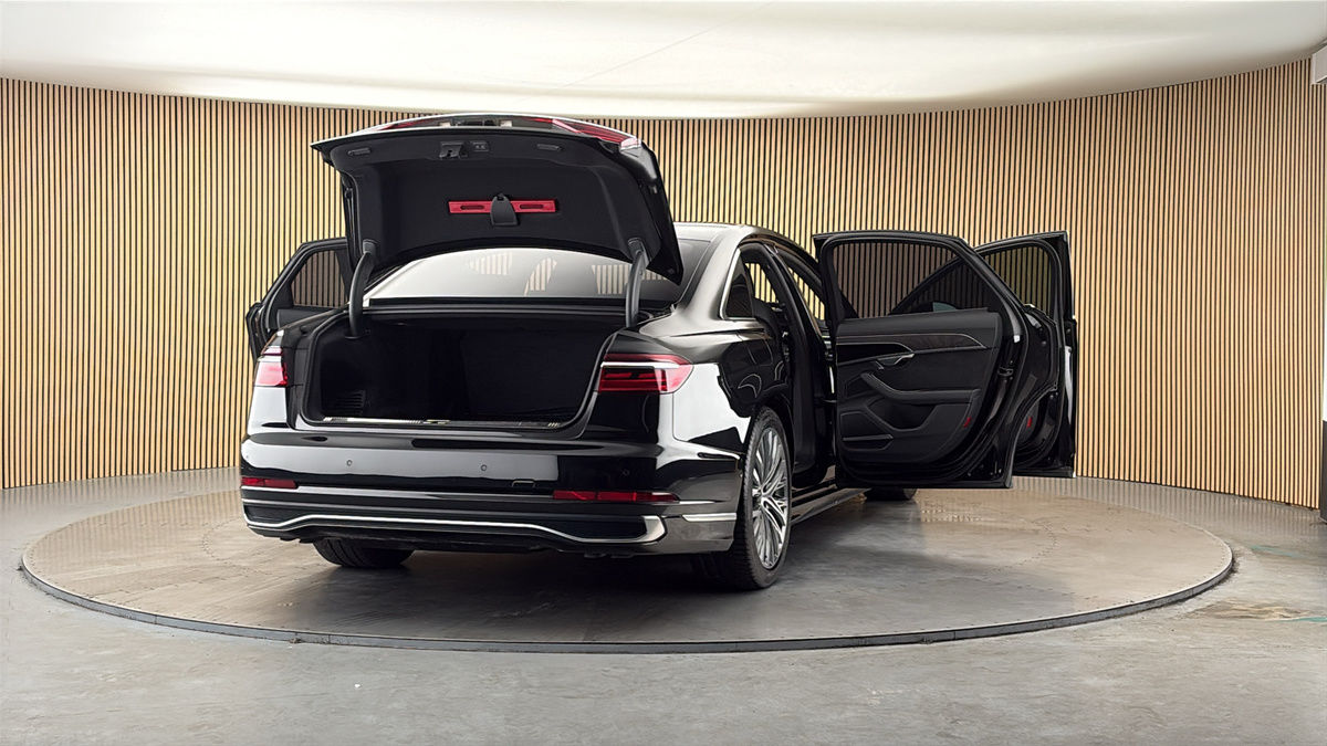 More views of Audi A8