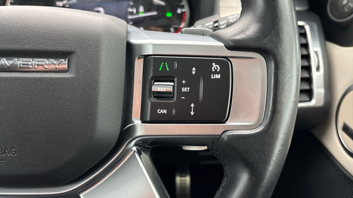 Land Rover Discovery Image 14