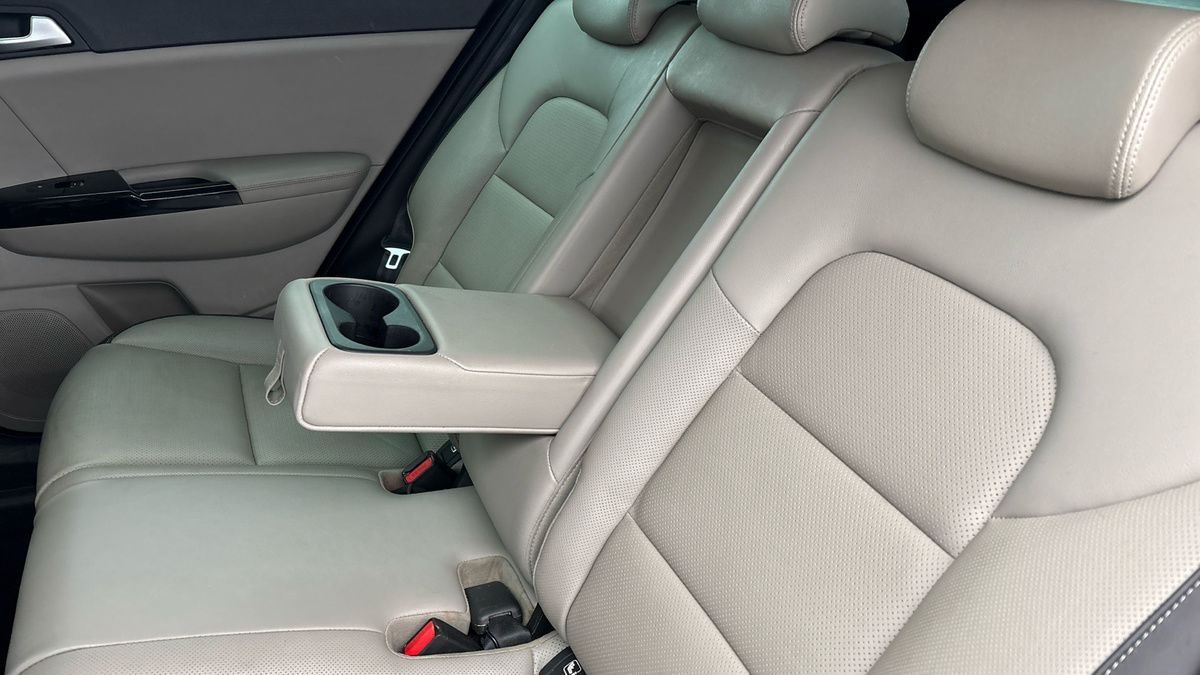 Kia Sportage Image 9