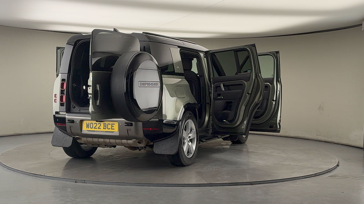 More views of Land Rover Defender 110