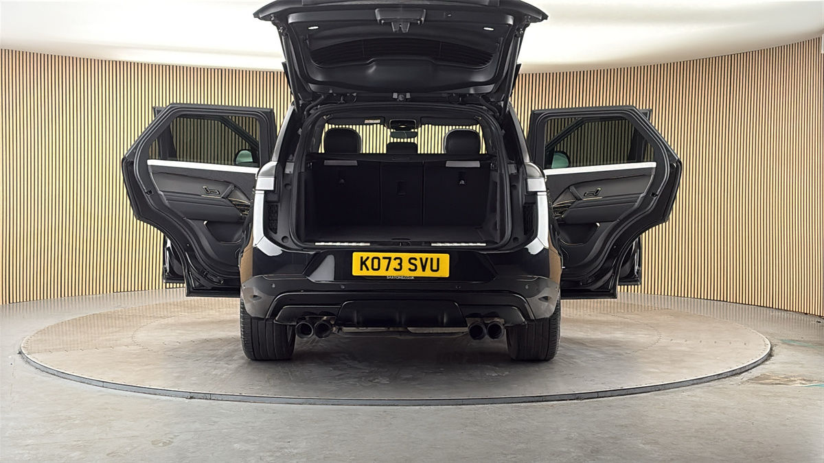 More views of Land Rover Range Rover Sport