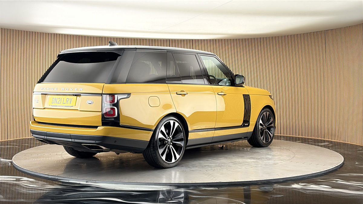 More views of Land Rover Range Rover